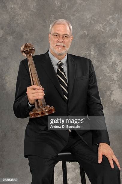 The Naismith Memorial Basketball Hall of Fame :: Phil Jackson.